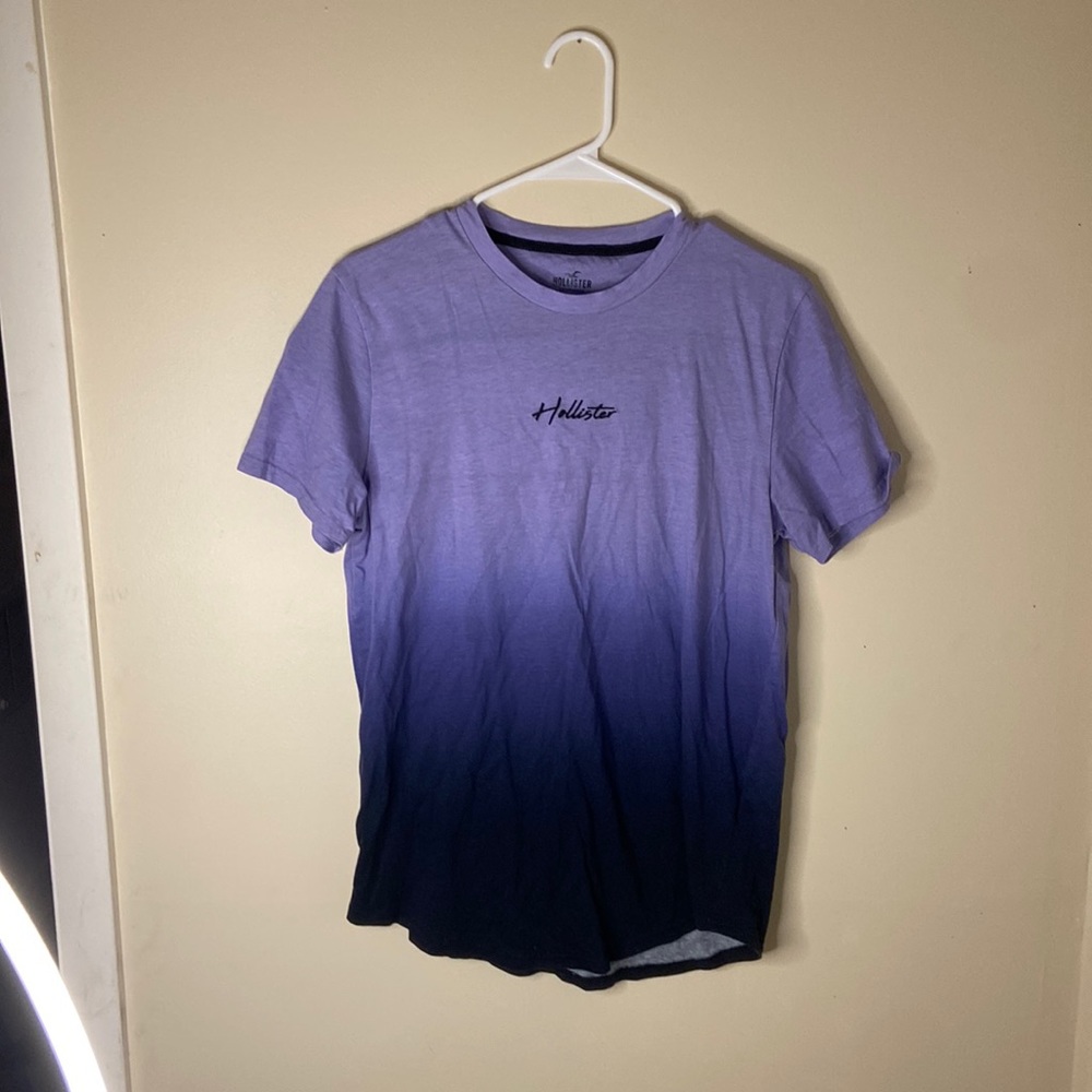 Hollister Purple Curved hemes Tee Shirt